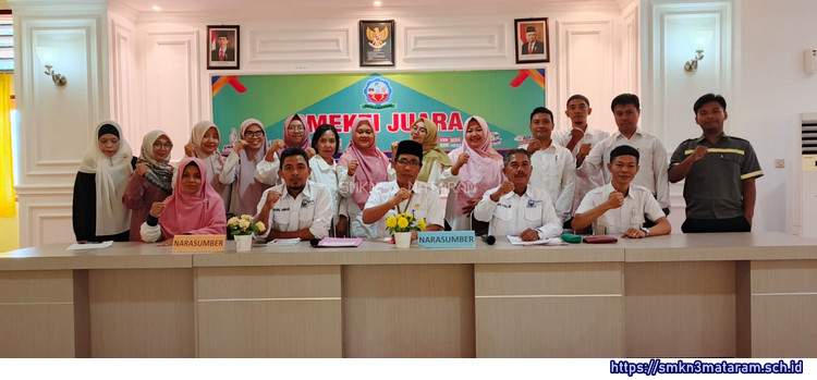 Kepala SMK Negeri 3 Mataram Memberikan Pengarahan Singkat Pada Wali Kelas X