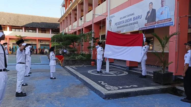 SMK Negeri 3 Mataram Meriahkan Peringatan Hari Kemerdekaan ke-79 dengan Semangat Nasionalisme