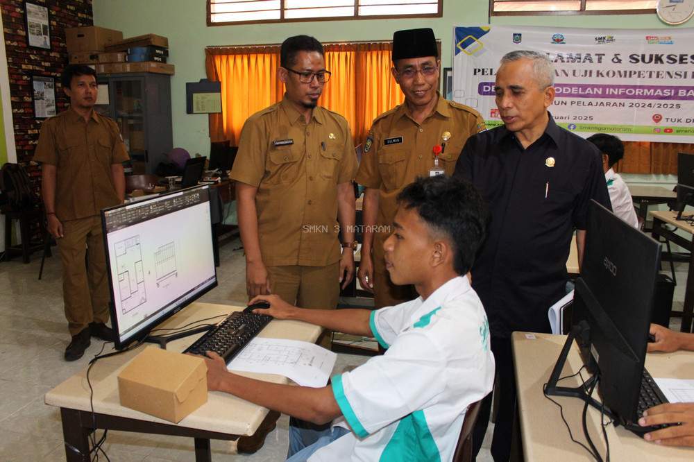 626 Siswa SMKN 3 Mataram Ikuti UKK Tahun Pelajaran 2024/2025